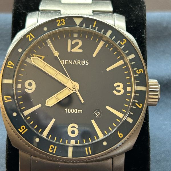 Benarus Moray GMT, Titanium