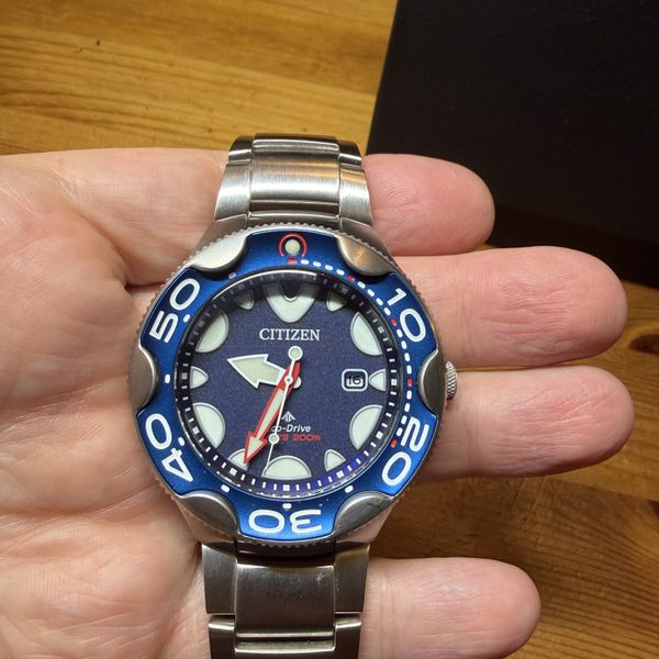 Citizen Orca BN0231-01L - like new - two bands