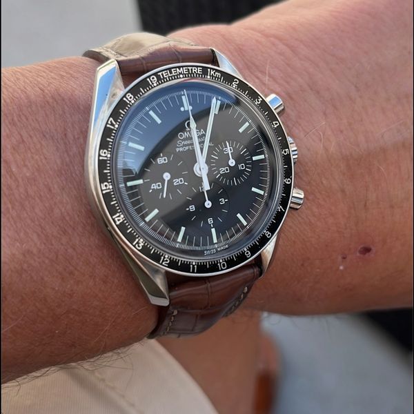 [broc]omega speedmaster année 2005