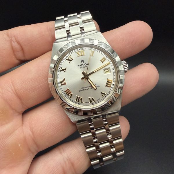 Tudor Royal 36mm Silver dial, newer reference. Great condit…