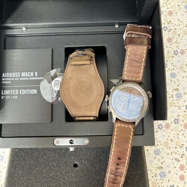 Victorinox swiss army Airboss 9 Titan Chronograph limitiert