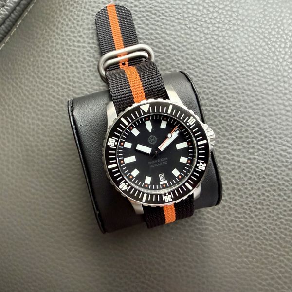 FS: LNIB Helm Vanuatu (42mm, SS, bracelet)