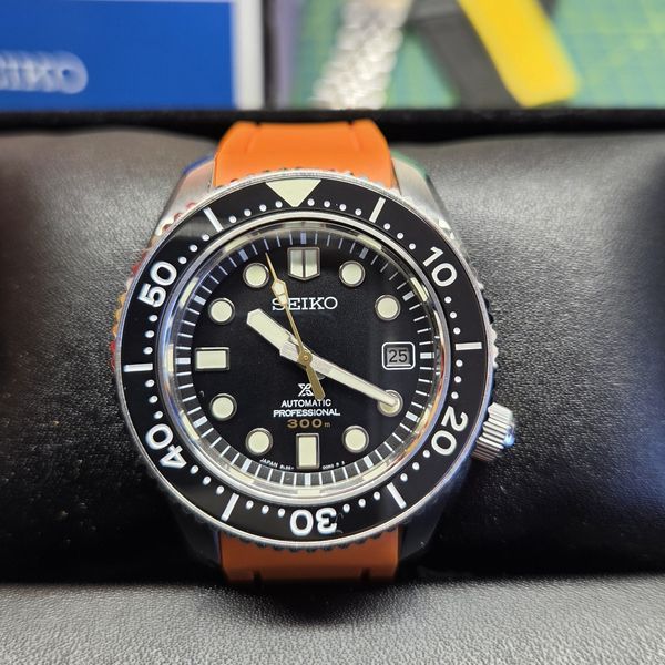 FS: Seiko Marinemaster 300 SLA021 SBDX023 - Comes with addi…