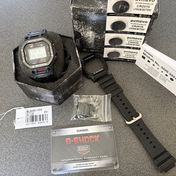 [Vends] G Shock  DW-5600E-1VER  avec kit acier inox style M…