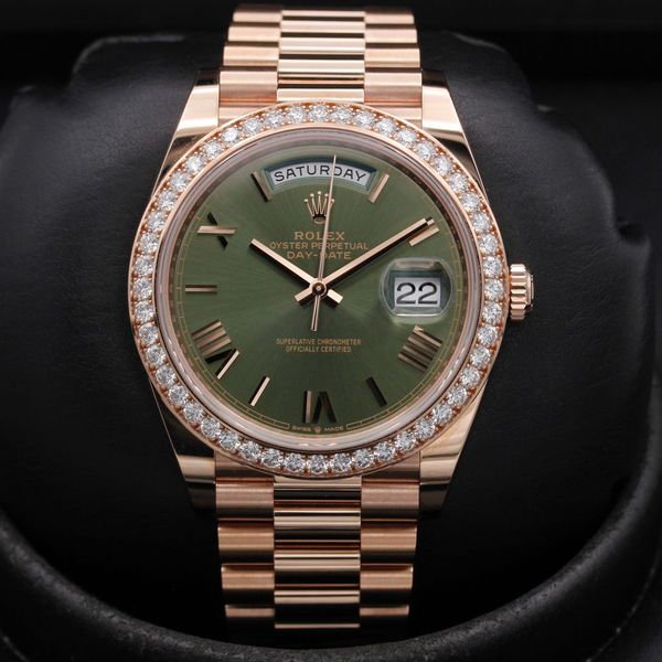 FSOT: Rolex Day-Date 40 "2022" - 228345 - Olive w. Roman Nu…