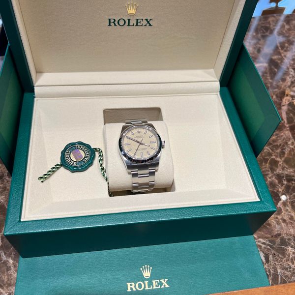 [WTS] 2026 Beige Rolex Oyster Perpetual 34 124200 Brand New…