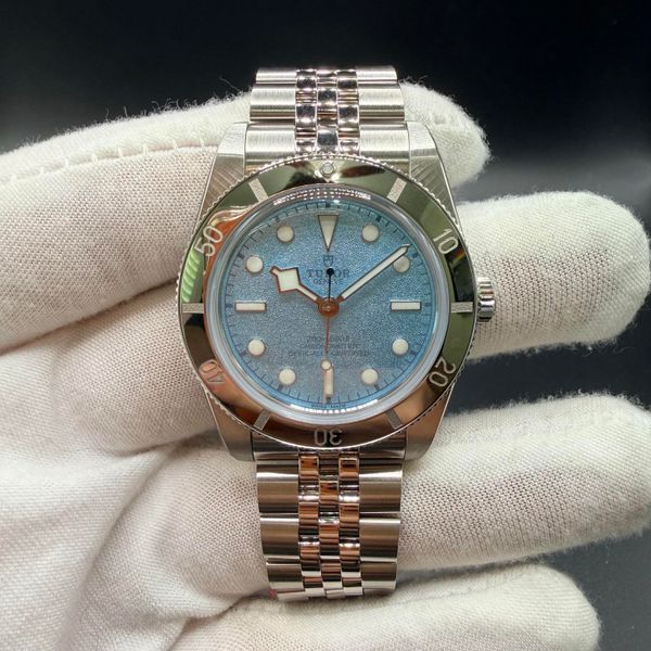 [WTS] New Tudor Black Bay 54 Lagoon Blue 37mm 8/26 Stickere…