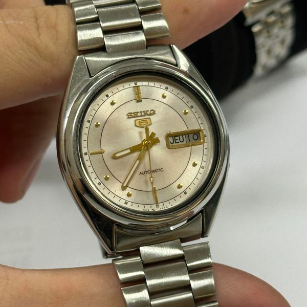[WTS] Vintage 1982 Seiko 5 (Ref. 7009-3040) "Two-Tone Dial"…