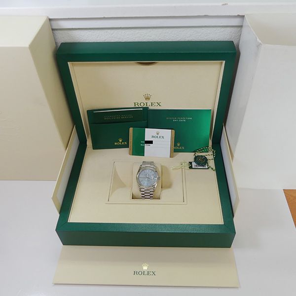 FS Rolex 40mm Platinum Day Date President. Smooth Bezel, bl…