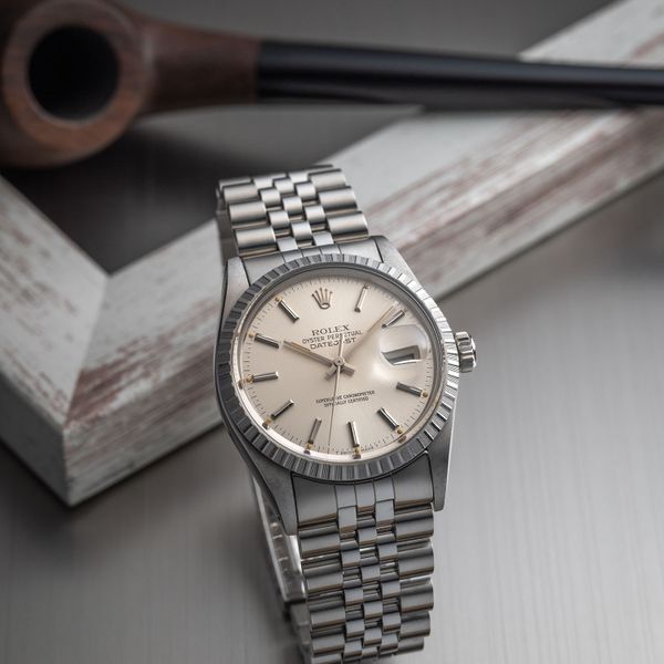 FS: Rolex Datejust 36 Silver Sunburst Engine Turned Bezel G…