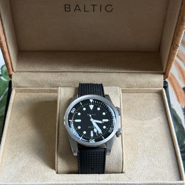 [WTS] Baltic Aquascaphe Dual Crown - Black - $625