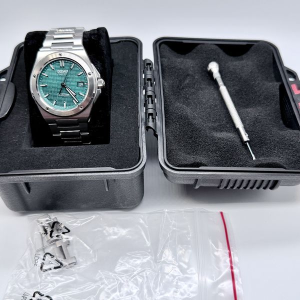FS IXDAO F1 Engineer Teal Blue Dial