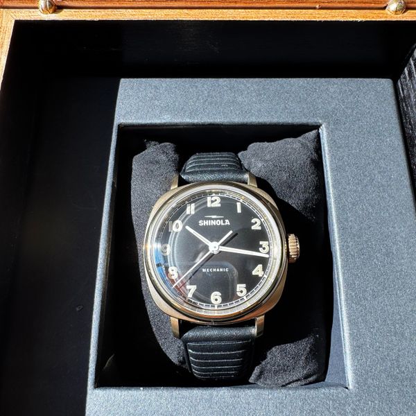 [WTS] Shinola The Mechanic 39mm- Black Dial/ PVD Khaki