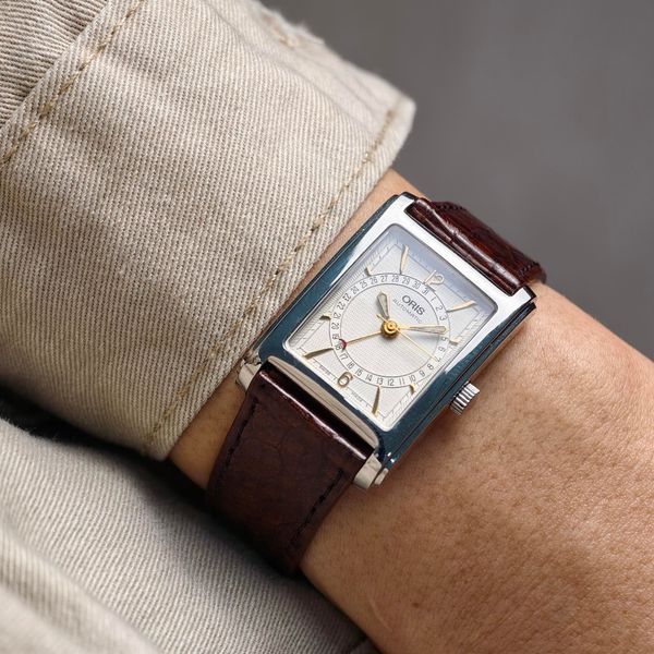 [WTS] Oris 1990s Rectangular Pointer Date All Stainless Ste…