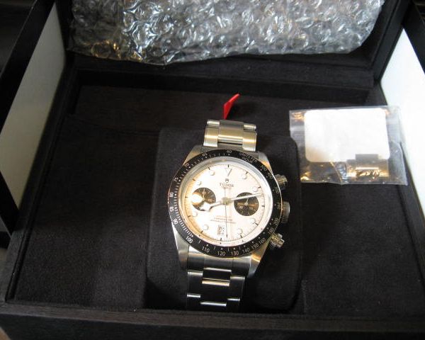 Fs: Tudor black bay chrono panda white dial