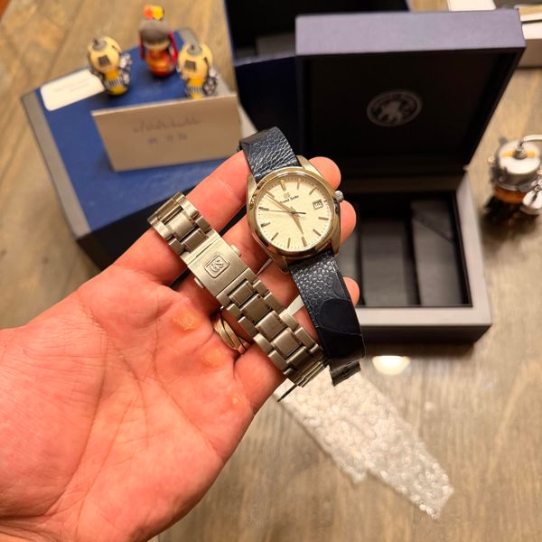 [WTS] Grand Seiko Quartz Titanium Snowflake SBGX355 with Ex…