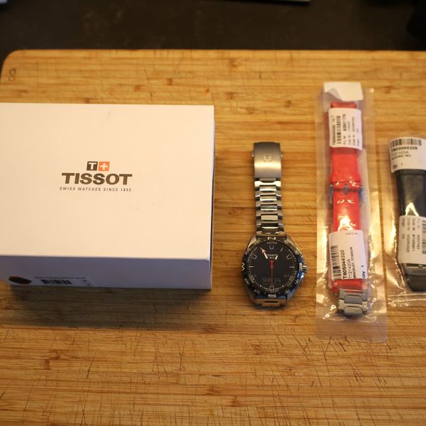 Tissot T-Toch Connect Solar Titanium + 2 extra Tissot banden