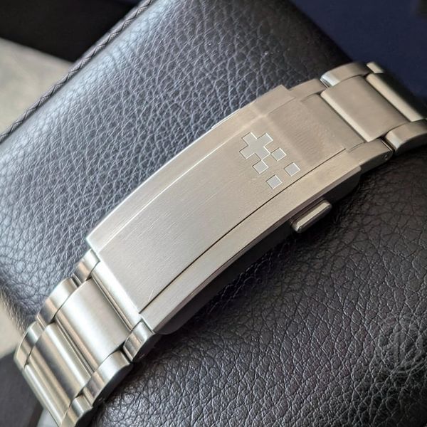 [WTS] Christopher Ward C60 Tide LE, Bracelet + Two Straps