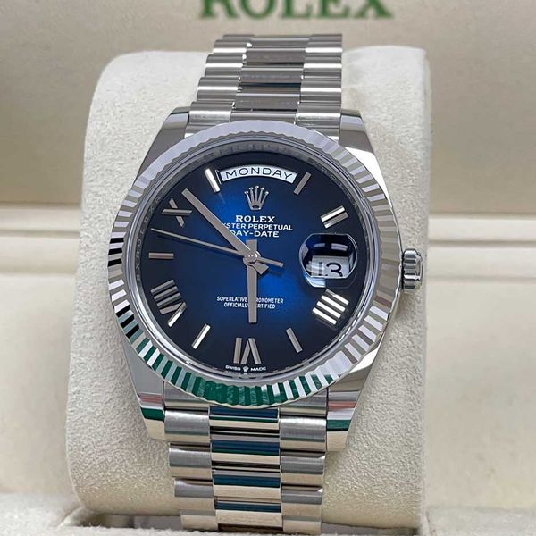 [WTS] Rolex Day-Date President 40 White Gold Blue Ombre 228…