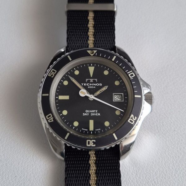 Technos Sky Diver, Vintage-Quartz-Diver im Monnin-Gehäuse m…