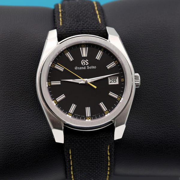 [WTS] Grand Seiko Sport SBGV243 is a 40mm. OEM Strap, OEM D…