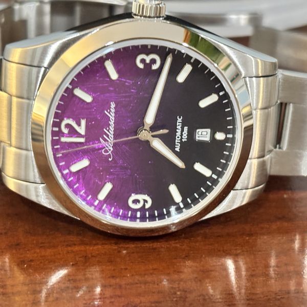 Addiesdive purple gradient dial