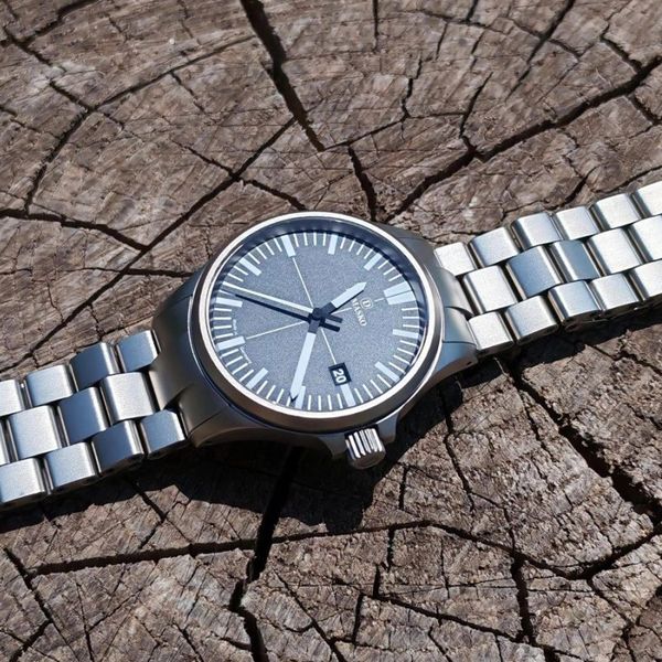 Damasko DS30 schwarz, gerade Zeiger, mit Manufaktur U-Boot …