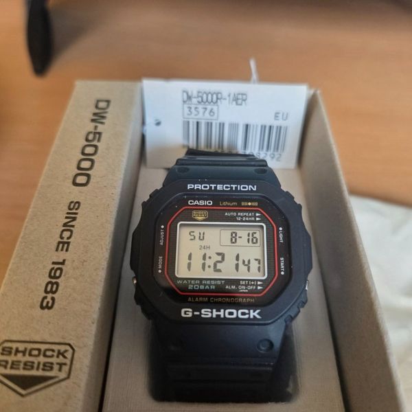 Casio G-Shock DW-5000 das 1983 reissue model