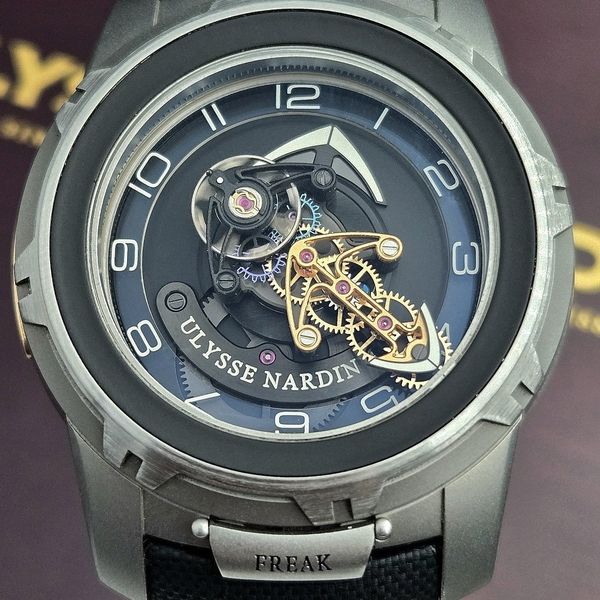MINT Ulysse Nardin Freak 2053-132/02 FREAK OUT BLACK GOLD C…