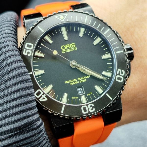 FS: Oris Aquis Black and Yellow Bumble Bee, 43mm, Swiss Mad…
