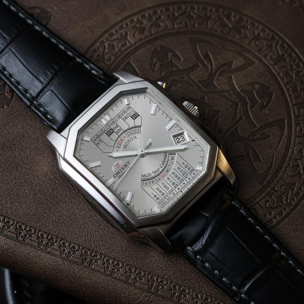 [WTS] Vintage Orient Multi-Year Calendar Faceted Tank - $239