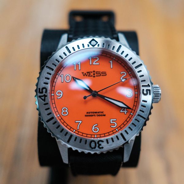 [WTS] Weiss Standard Issue Dive Watch Tennessee Tangerine