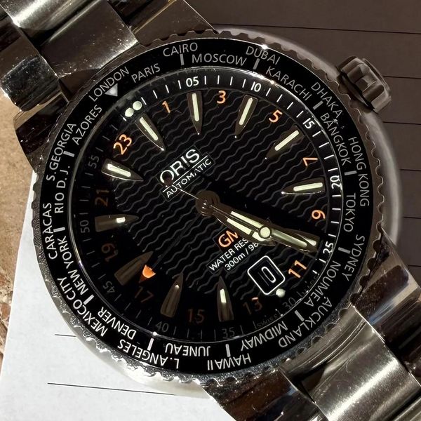 Oris Diver GMT Date Bisel Ciudades del Mundo
