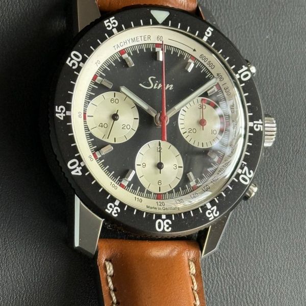 Sinn 103 St Ty Hd neuwertig aus 04/2024 mit Zusatzband Sinn