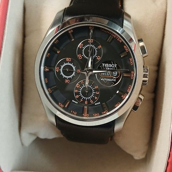 Tissot Couturier Automatic chronograph Valjoux 7750.