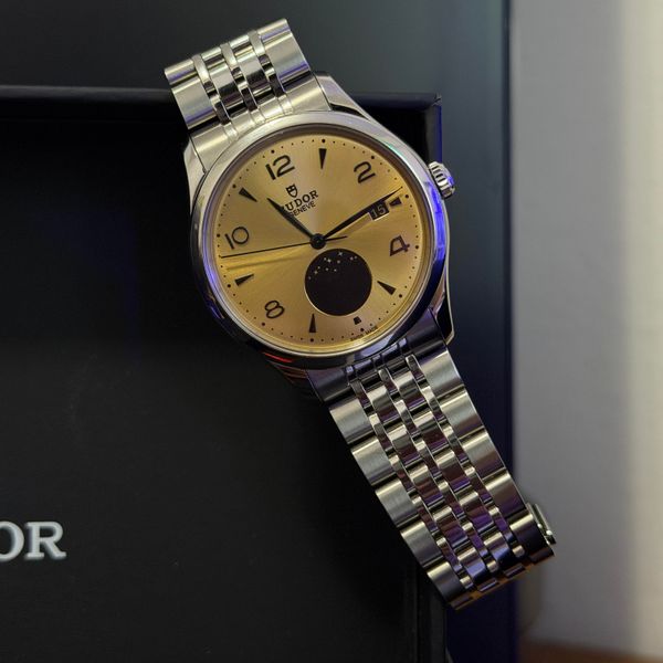 [WTS] Tudor 1926 Luna M91560-0001 Champagne Dial Moonphase …