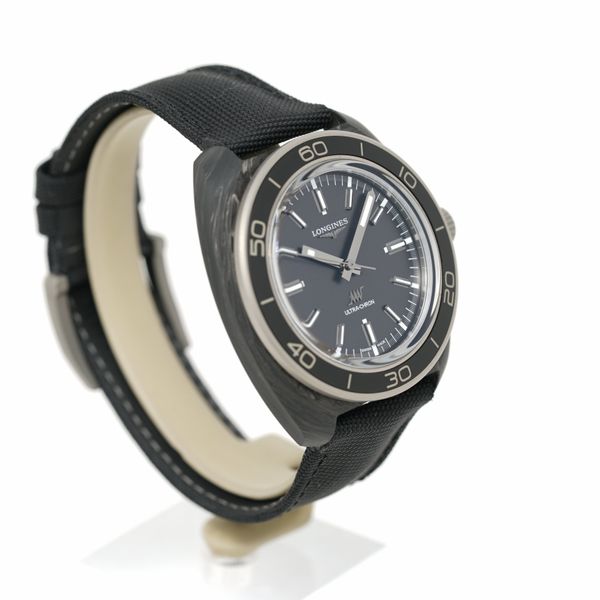 FS: Pre-Owned Longines Ultra-Chron Carbon L2.839.4.52.2