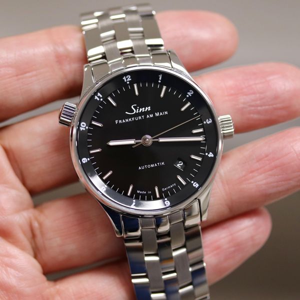 [WTS] Sinn Frankfurt. 6068. 2025. Like New. Full kit box an…