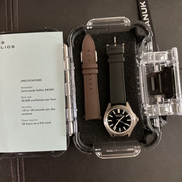 MINT HALIOS SEAFORTH BLACK ON BLACK