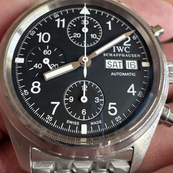 TK: IWC 3706 der Fliegerchronograph met Pyramide band