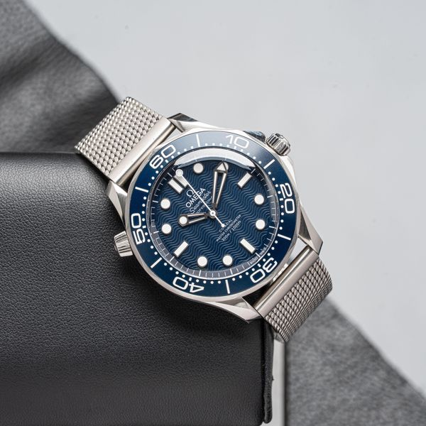 [WTS] Omega | 210.30.42.20.03.002 | 60th Anniversary 007 Ja…