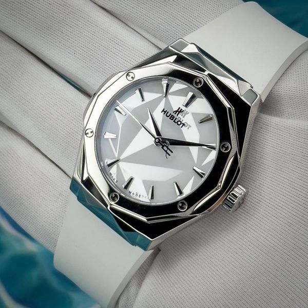 [WTS] 2025 Hublot Classic Fusion Orlinski - 40mm - 550.NS.2…