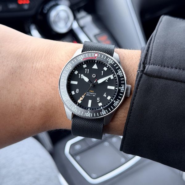 [WTS] Jack Mason Pursuit Pro Shadow + $300 worth of Straps!