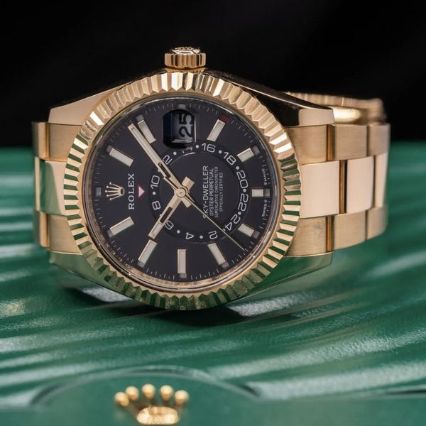 FS: Rolex Sky Dweller in 42mm 18k yellow gold Black dial, 2…