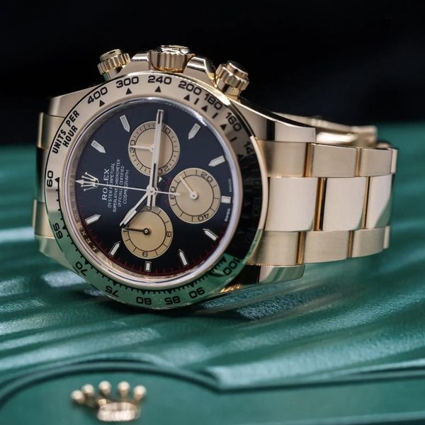 FS: Rolex Daytona in solid 18k yellow gold Black Paul Newma…