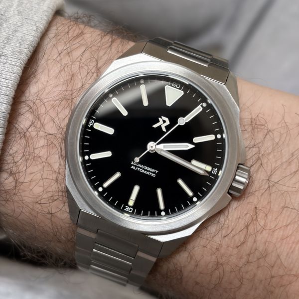 TK: RZE Resolute Jet Black Enamel