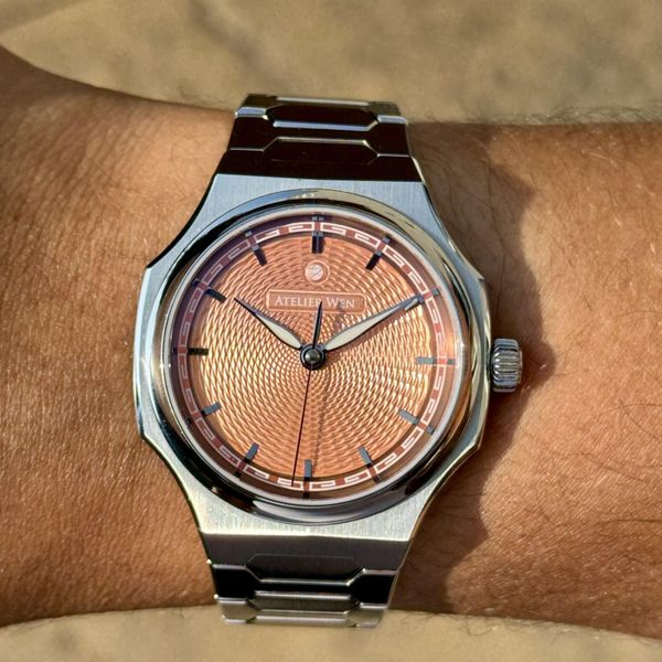 [WTS] Atelier Wen Perception Xia + $500 worth of Straps!