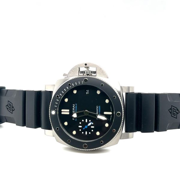 Panerai Luminor Submersible Ref. PAM00683