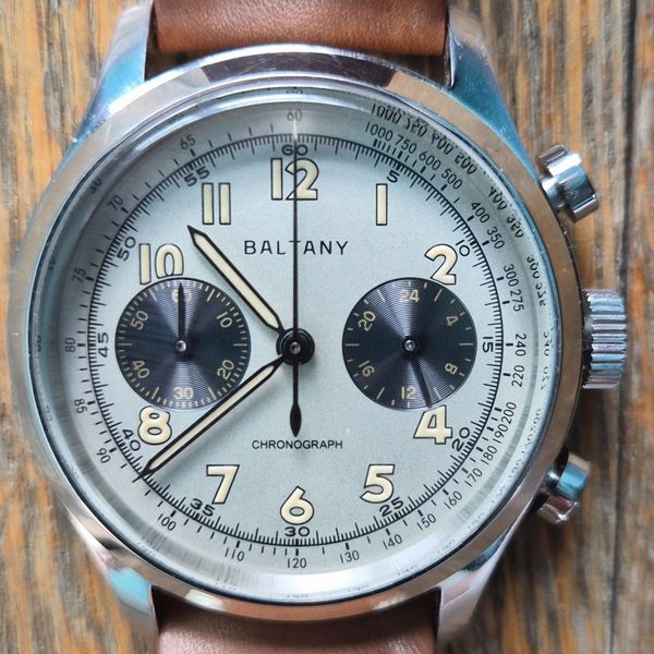 PRICE CUT! Baltany Retro Panda Quartz Chronograph