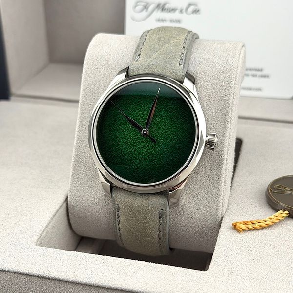 FS: 1200-1233 H. Moser & Cie Endeavour Centre Seconds Conce…